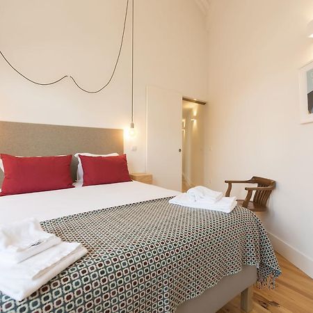 Lovelystay - Top Floor Balcony Apartment Porto Exterior photo